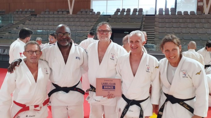 Image de l'actu 'Les enseignants de l’AJL Judo en stage national à Verquin pour le SNR !'